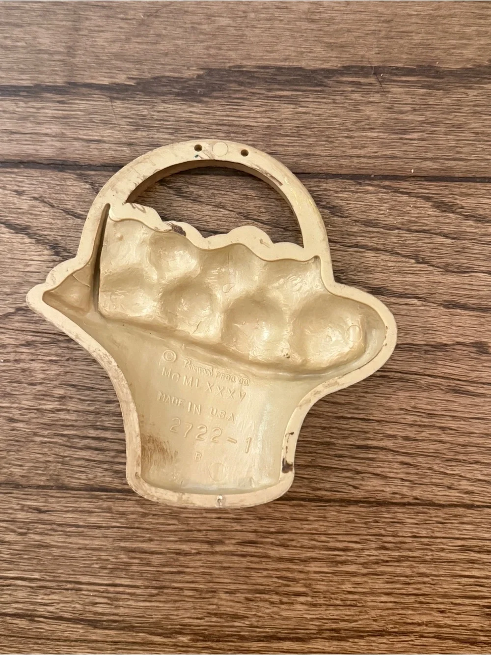 Vintage Burwood Strawberry Plaque Decor